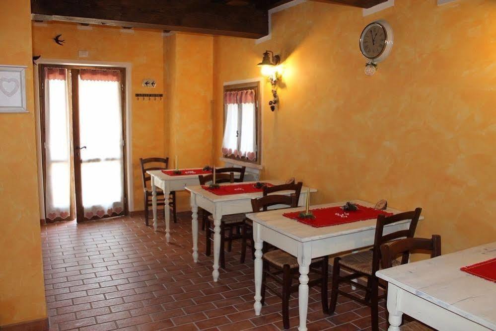 La Casa Delle Rondini Acomodação com café da manhã Roncoferraro Exterior foto